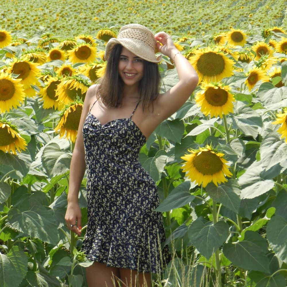 Meet your Posher, Beyza